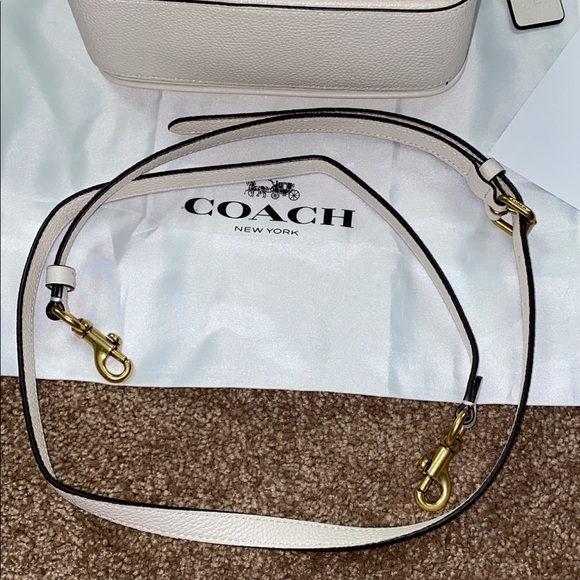 Coach Cassie 19 - Picture 3 of 14